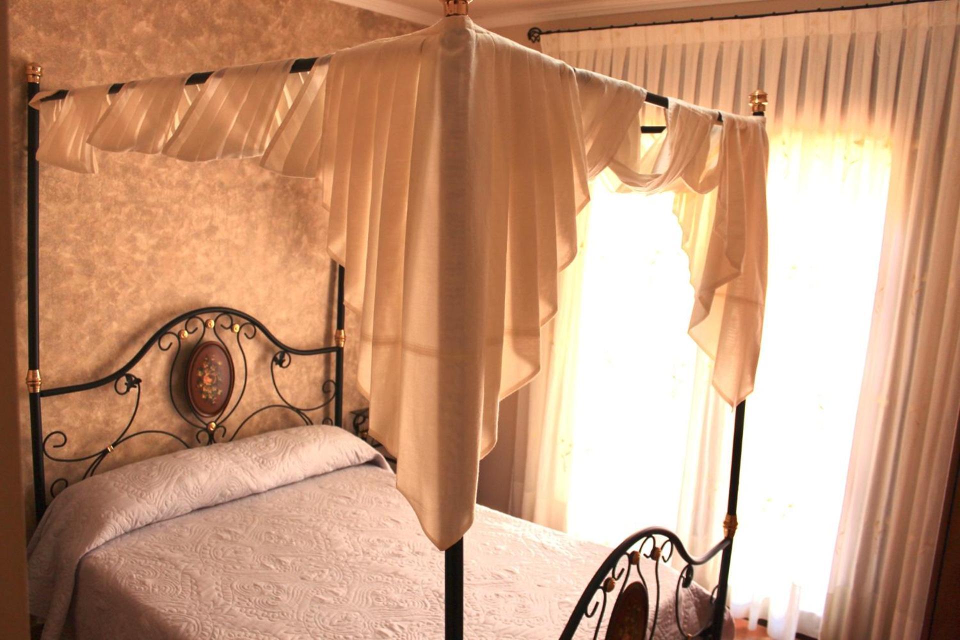 Ca L´Ángels Hotel Prat de Comte Ngoại thất bức ảnh