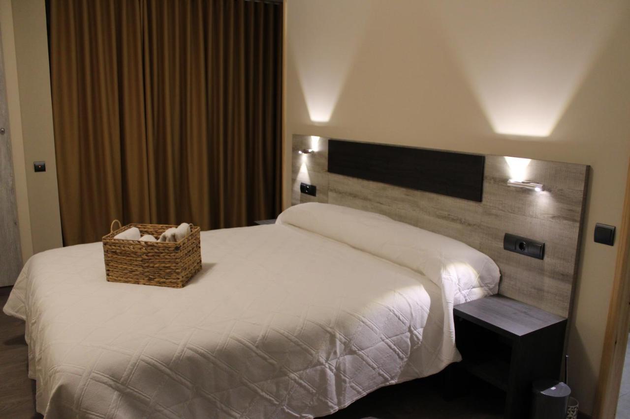 Ca L´Ángels Hotel Prat de Comte Ngoại thất bức ảnh